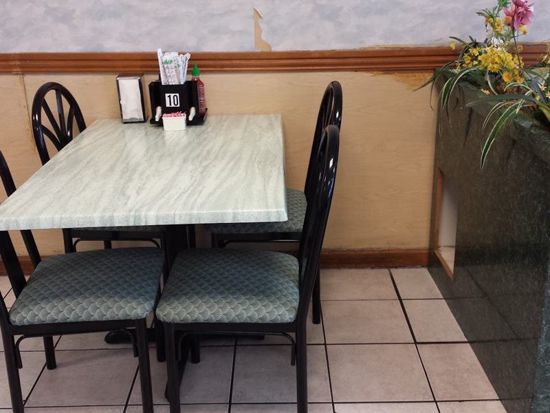 Saigon Gessner Noodle & Rice interior
